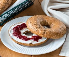 Bagel w Cream Cheese and Jelly