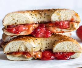 Bagel w Peanut Butter and Jelly